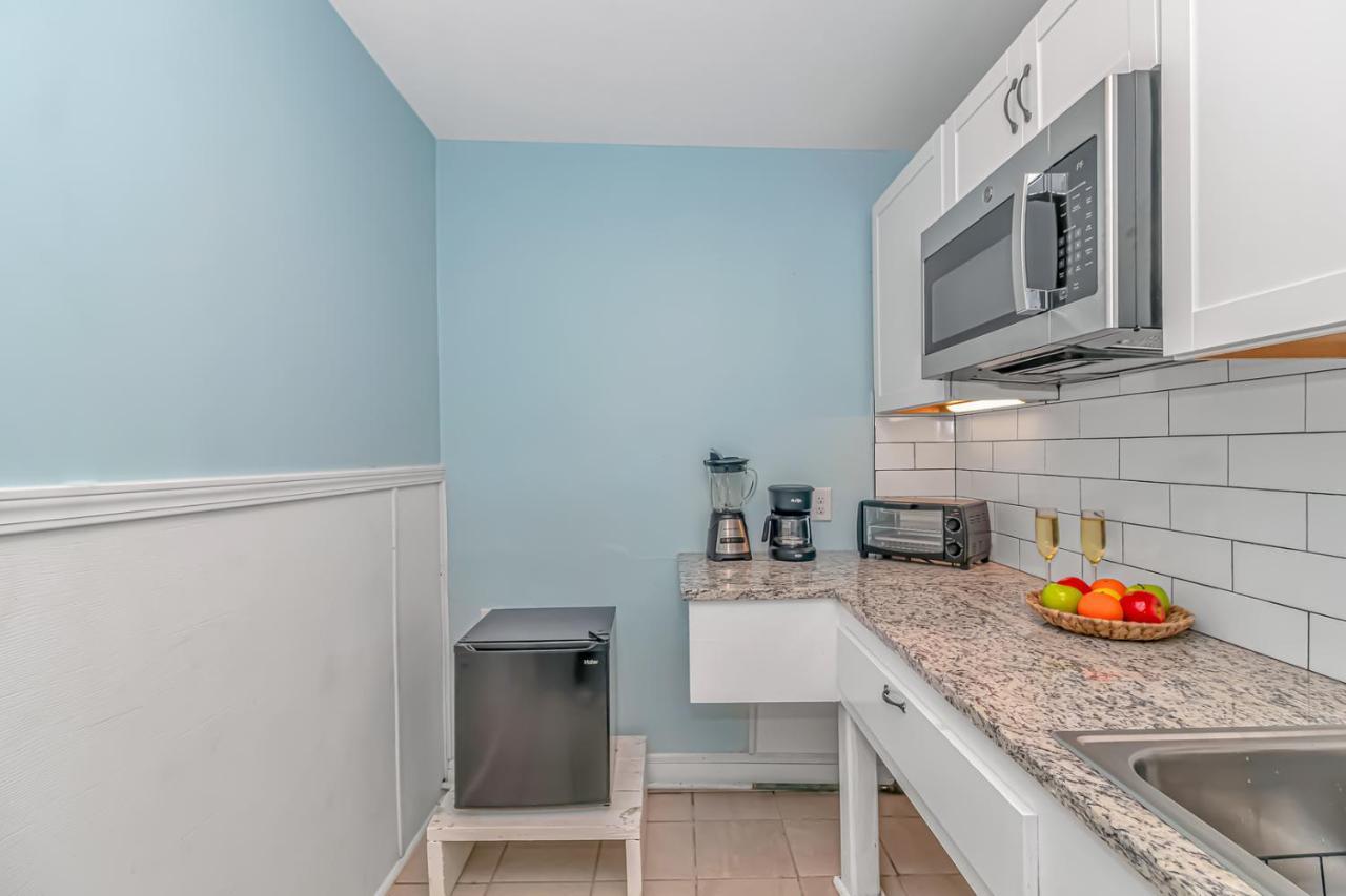 125 Atlantic Avenue Unit E - Pet Friendly! Walk To The Beach And Pier!1Br -1Ba - Sleeps 2-4 Guests! Myrtle Beach Eksteriør bilde