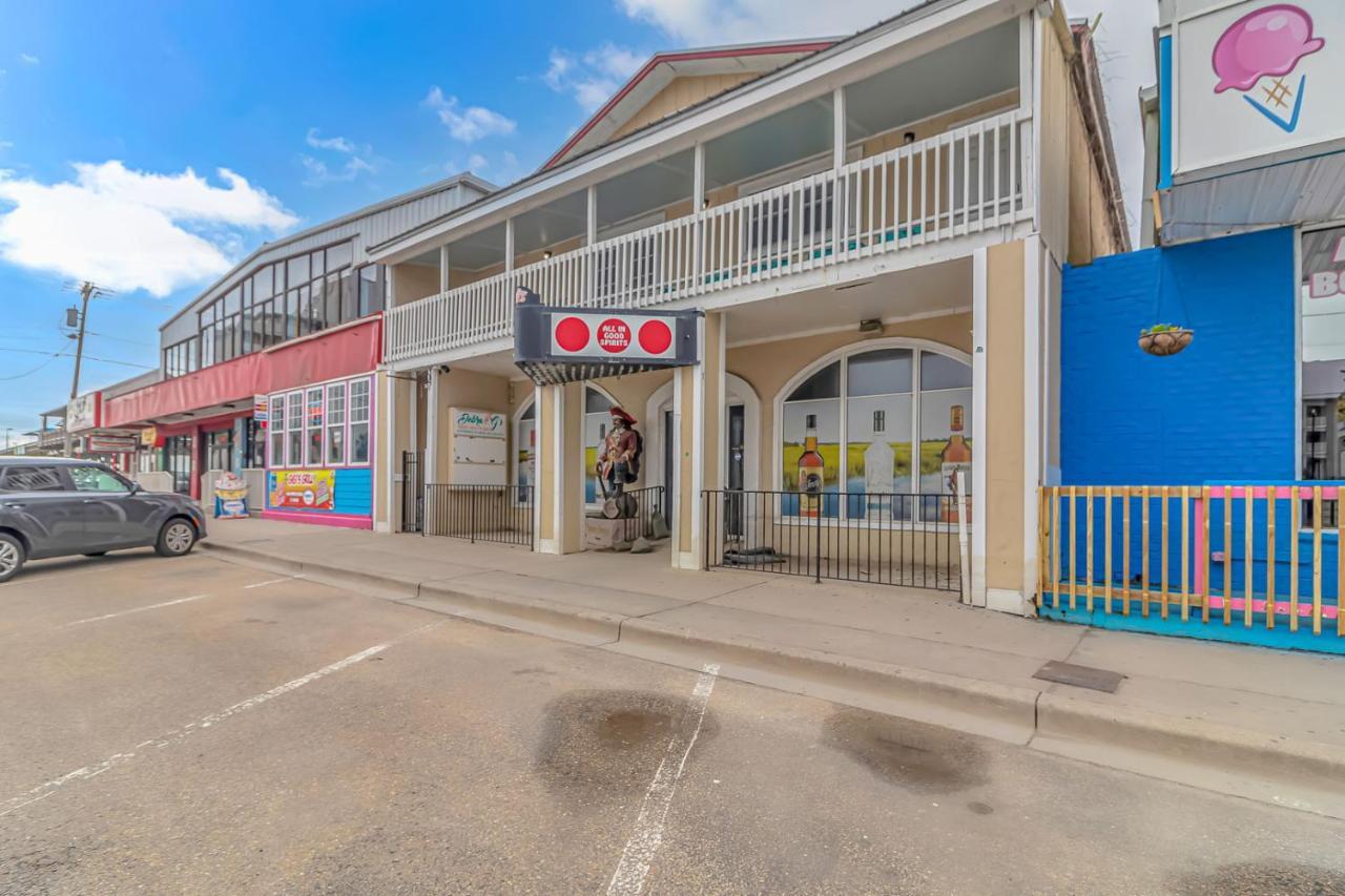 125 Atlantic Avenue Unit E - Pet Friendly! Walk To The Beach And Pier!1Br -1Ba - Sleeps 2-4 Guests! Myrtle Beach Eksteriør bilde